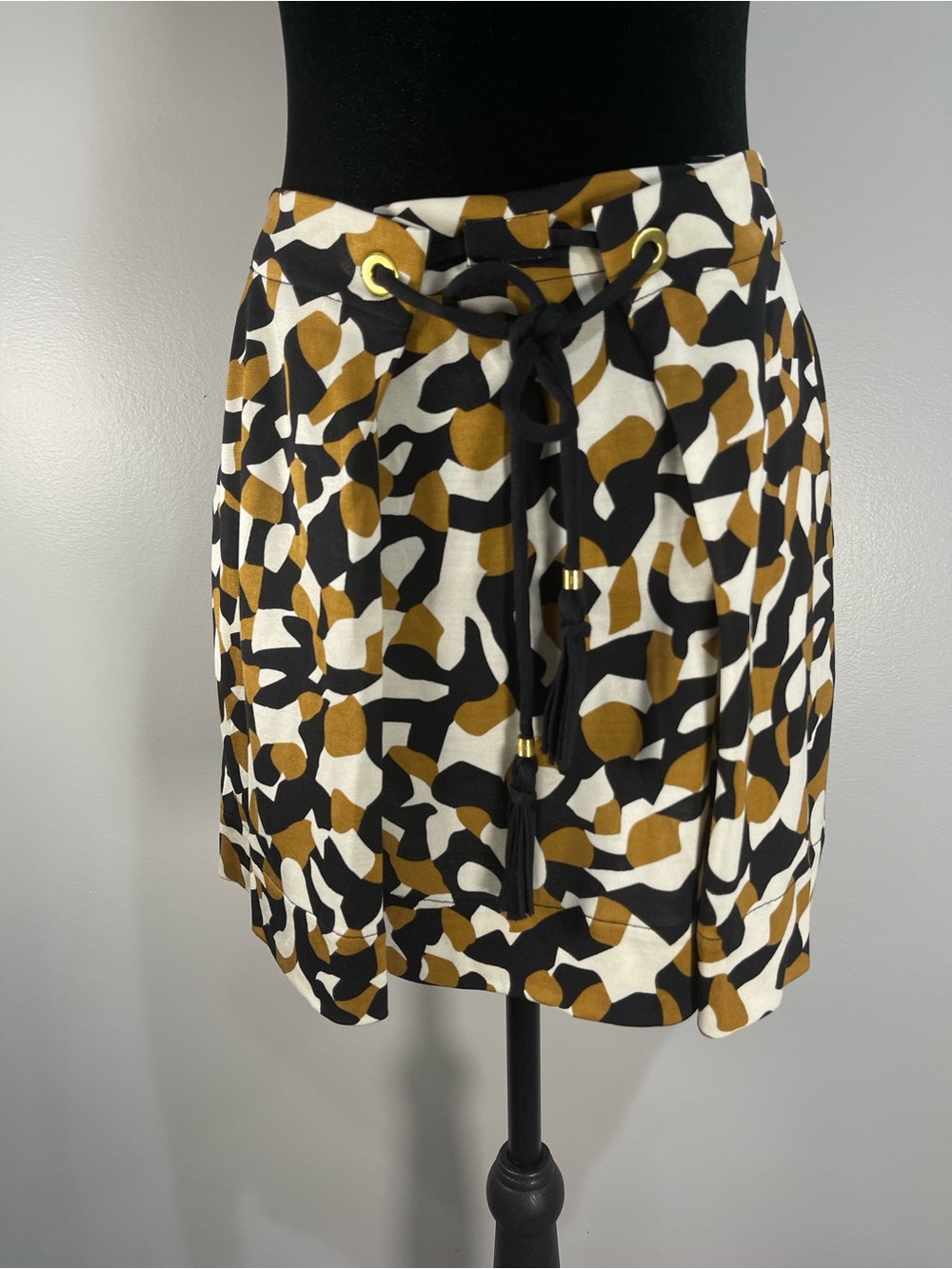 Diane Von Furstenberg DVF Abstract Print Tie Mini Skirt 100% Silk Sz. 8